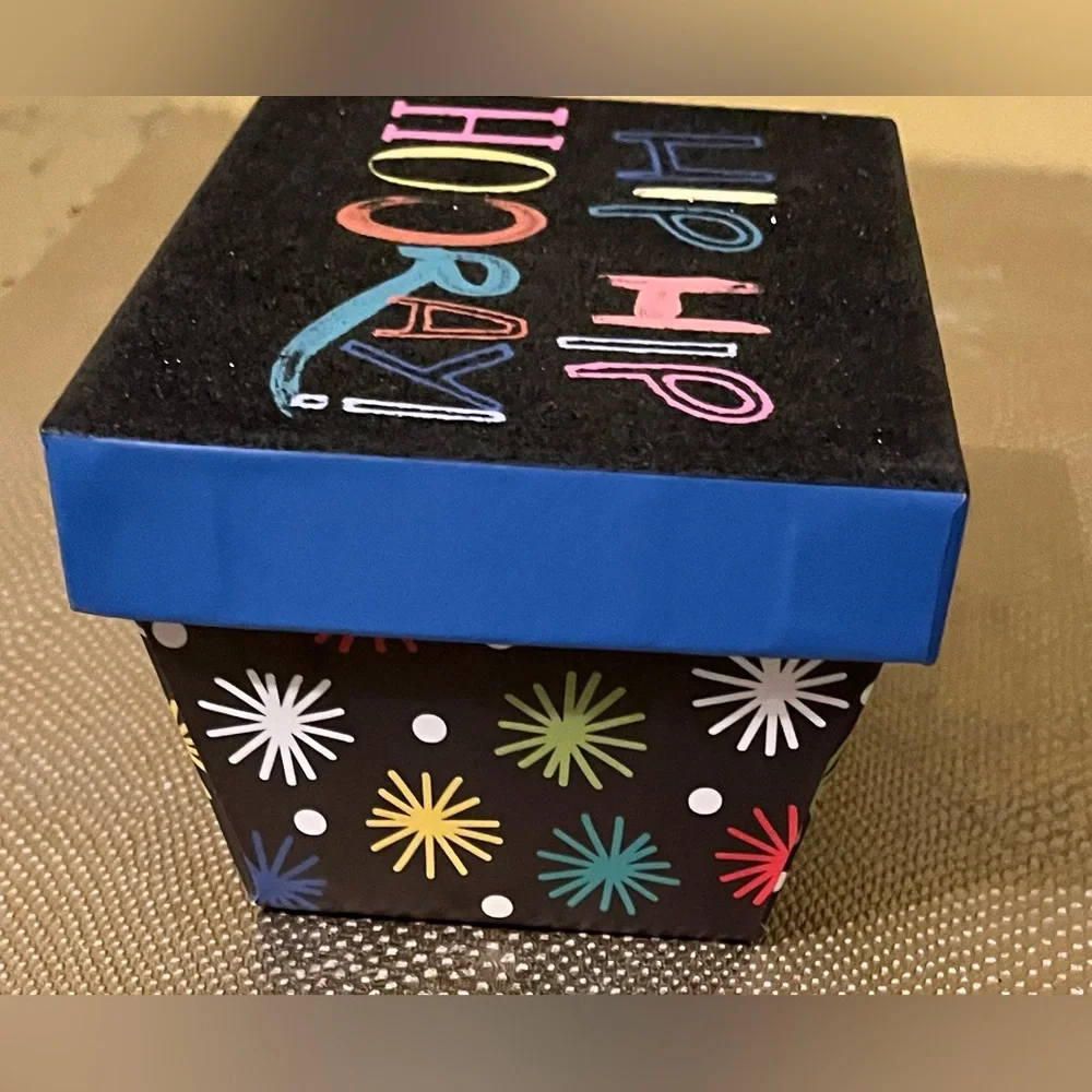 Gift Box - Picture 3 of 5